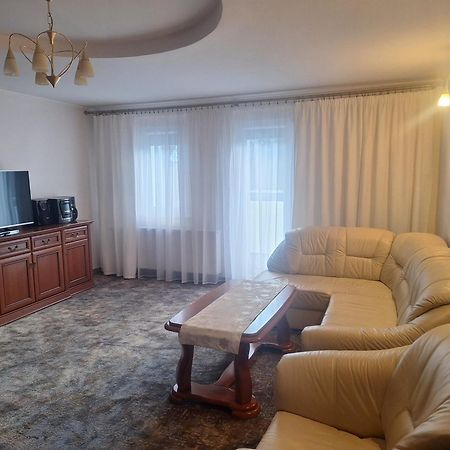 Hotel W Dobieszkowie Stryków Esterno foto