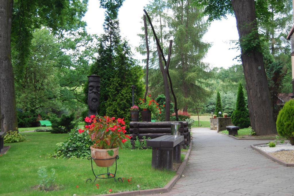 Hotel W Dobieszkowie Stryków Esterno foto